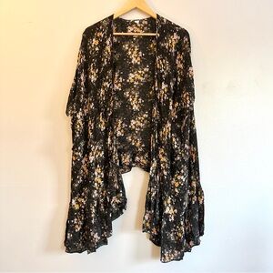 American Eagle Black Floral Kimono